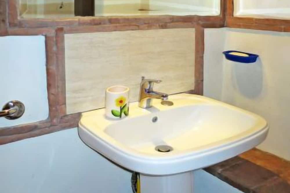 Photo of Bathroom in Polveraia