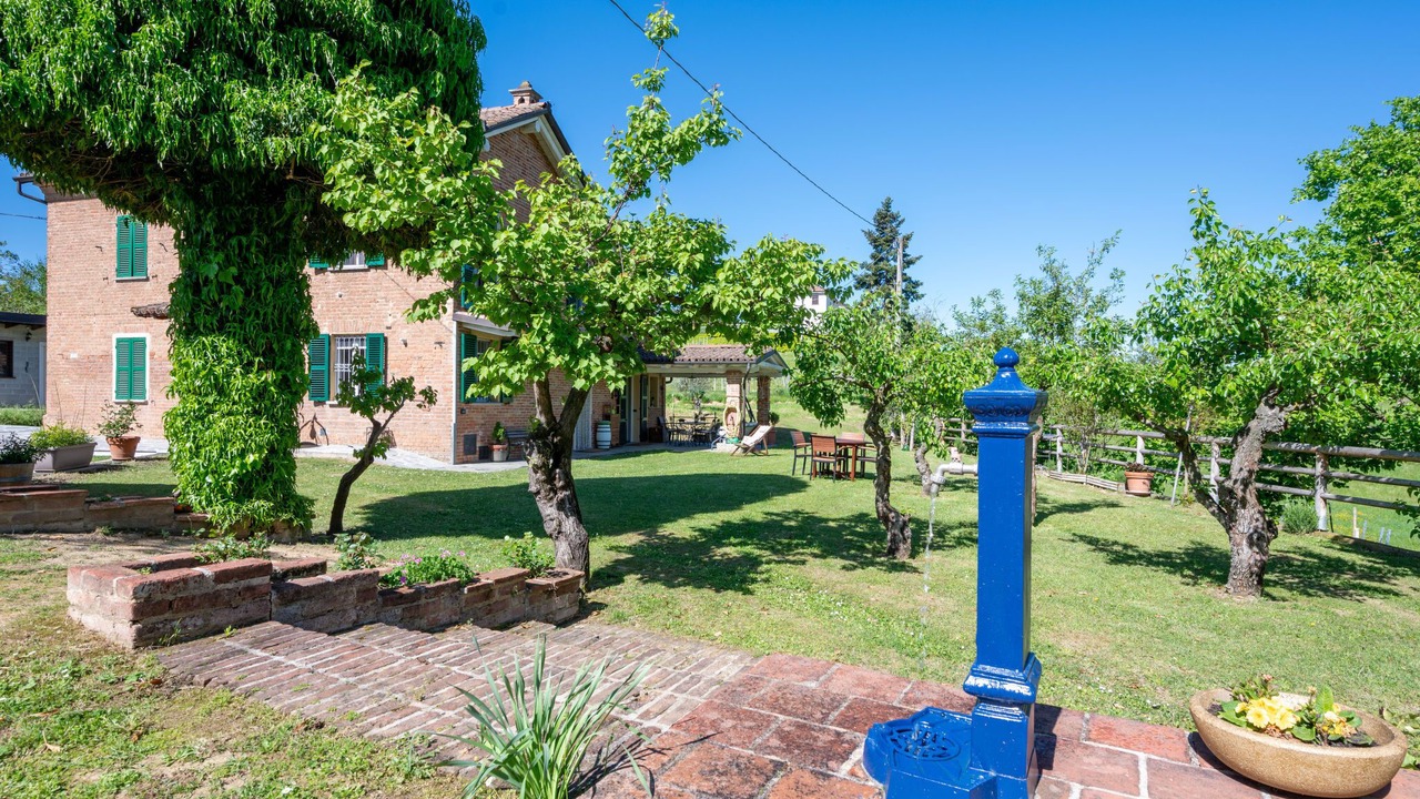 Photo of Outdoor in Mombaruzzo