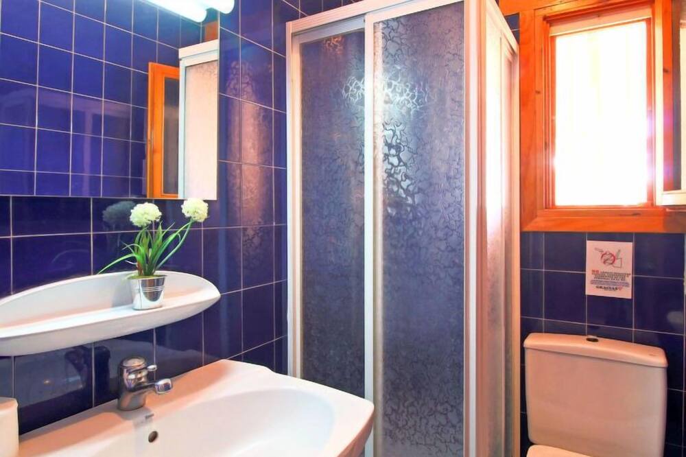 Photo of Bathroom in Empedrola