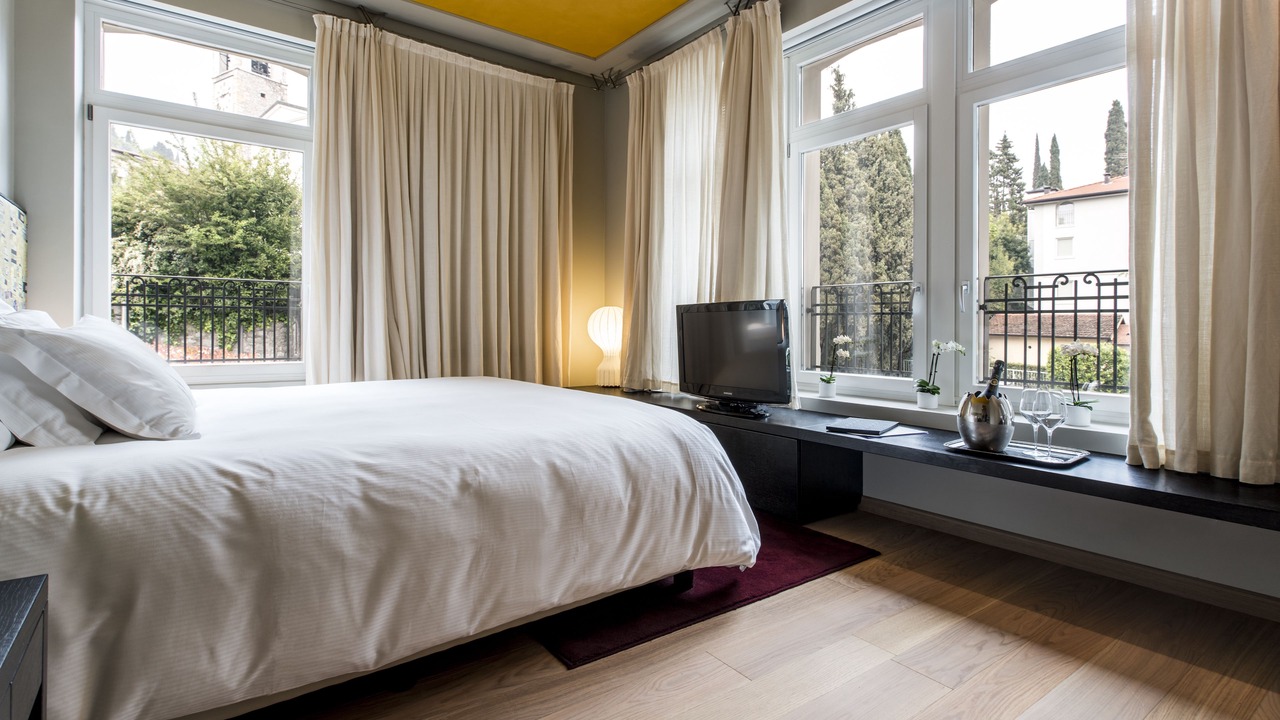 Photo of Bedroom in Gardone Riviera