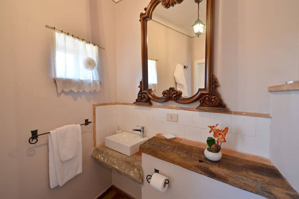 Photo of Bathroom in Civitella in Val di Chiana