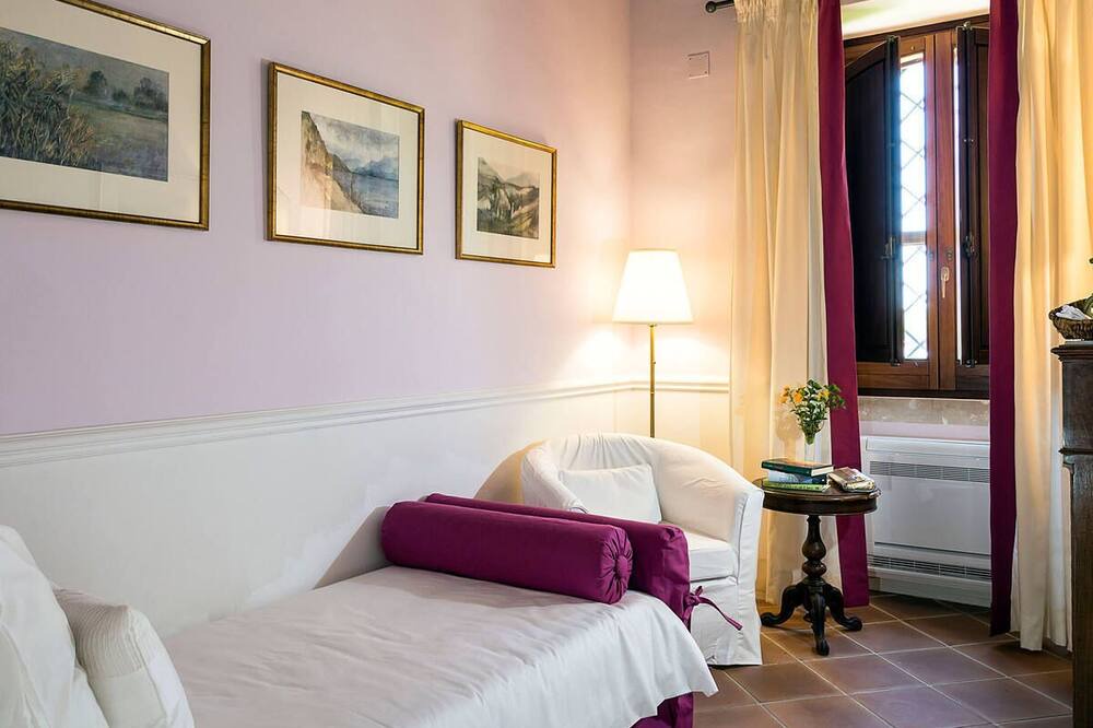 Photo of Bedroom in Carrozziere