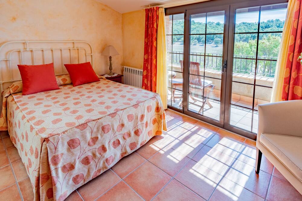 Photo of Bedroom in Capmany