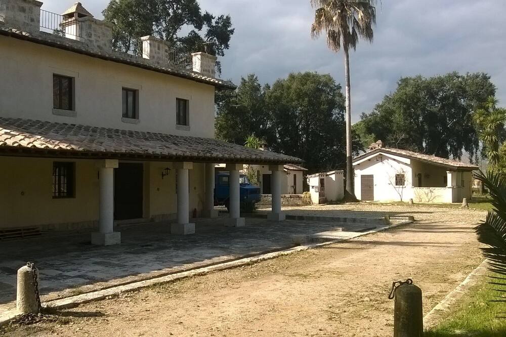 Photo of Outdoor in Pontinia