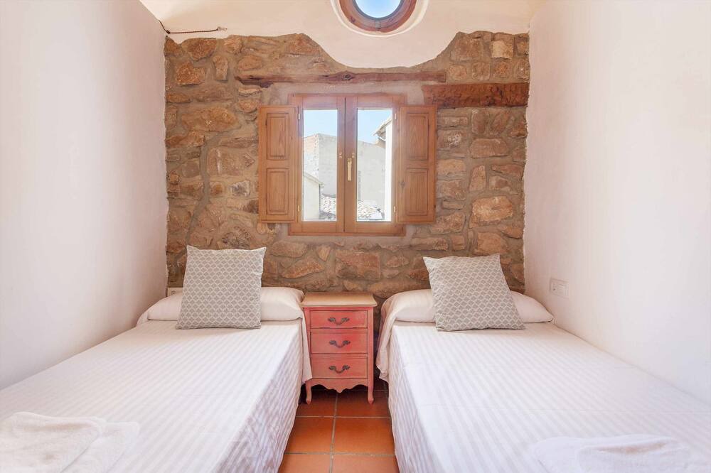 Photo of Bedroom in Alpuente