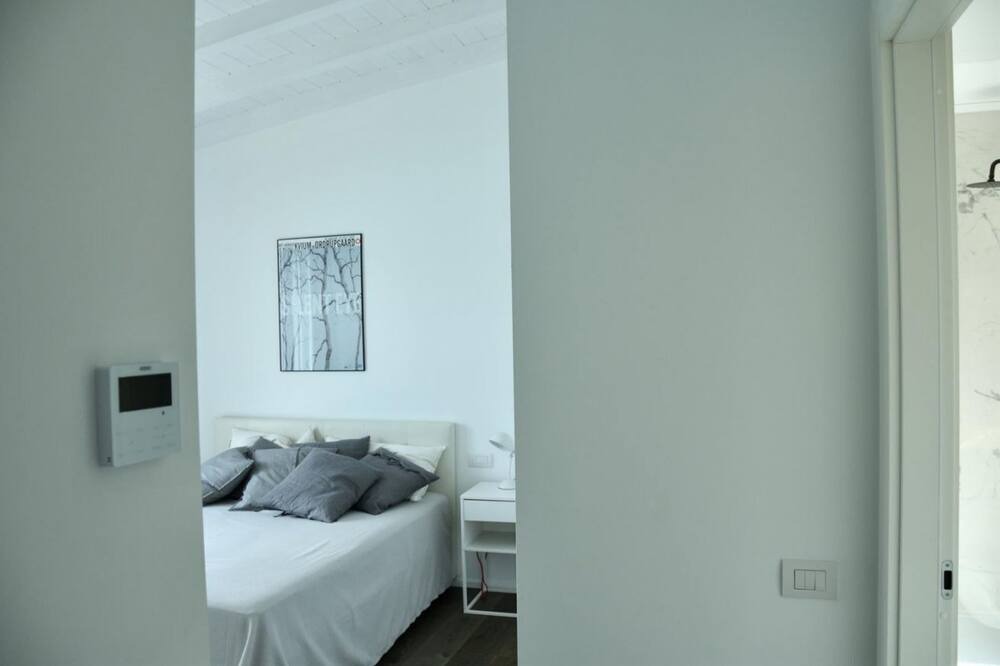 Photo of Bedroom in Carate Urio