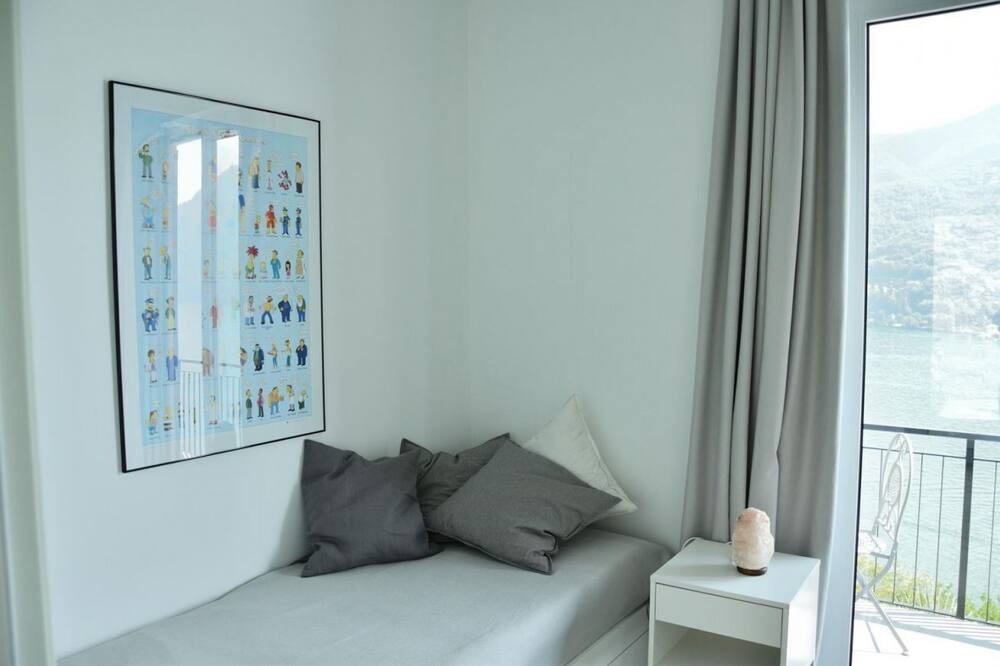 Photo of Bedroom in Carate Urio