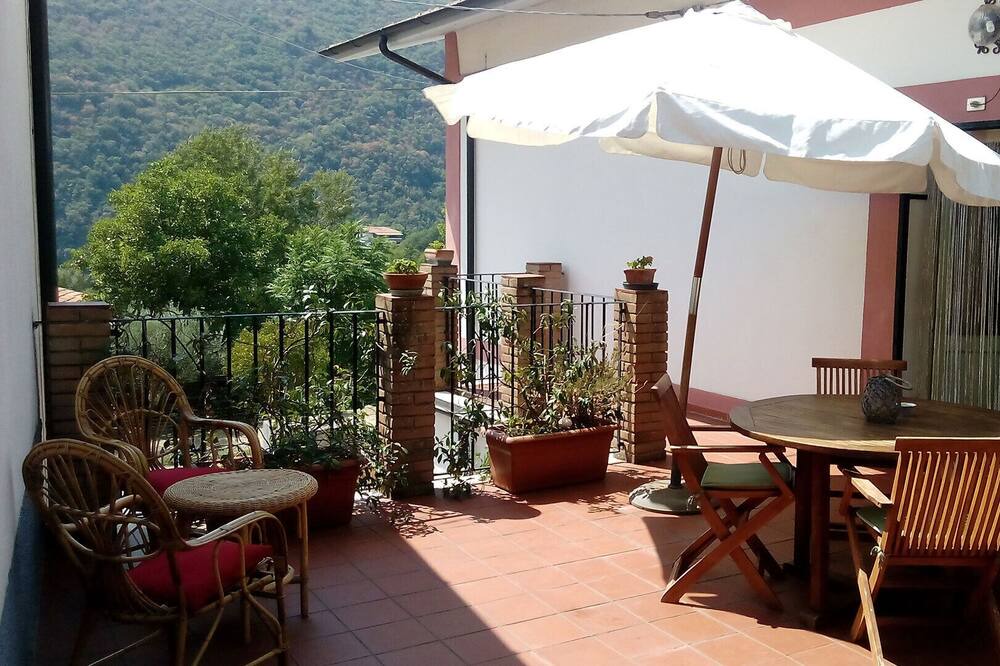 Photo of Patio Balcony in Colli al Volturno