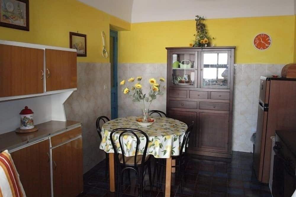 Photo of Kitchen in Pantelleria