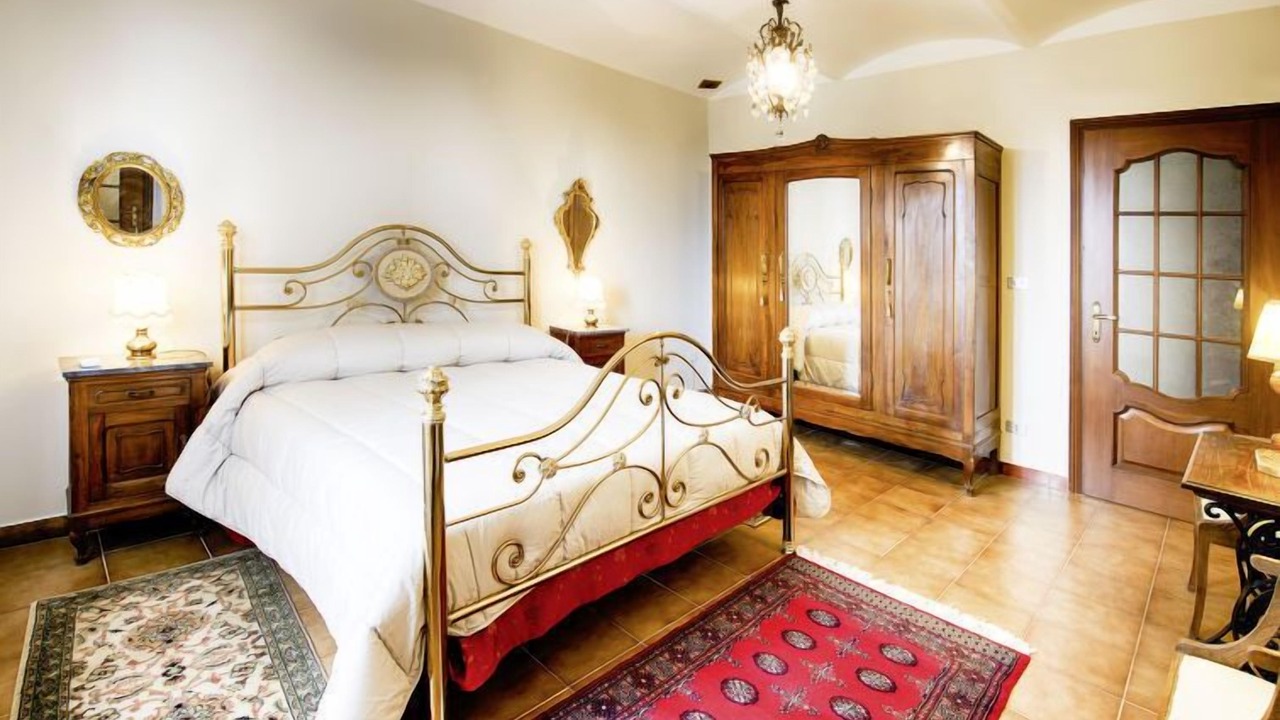 Photo of Bedroom in San Damiano dʼAsti