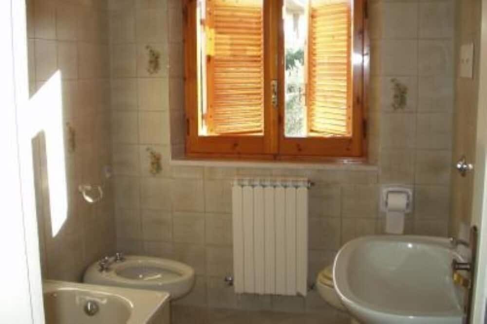 Photo of Bathroom in Nocciano