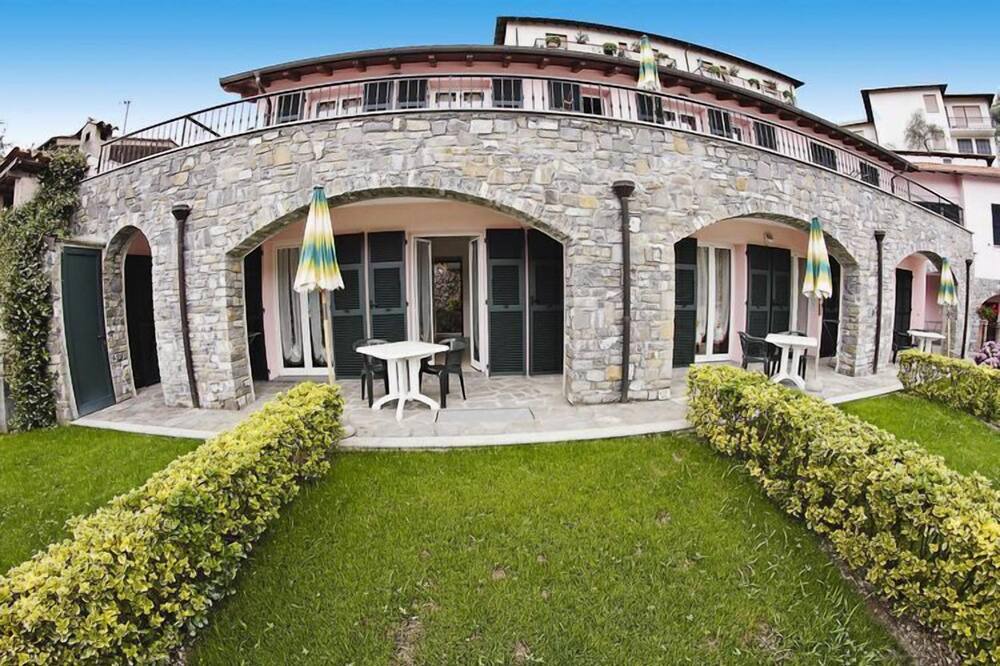 Photo of Outdoor in Casanova Lerrone