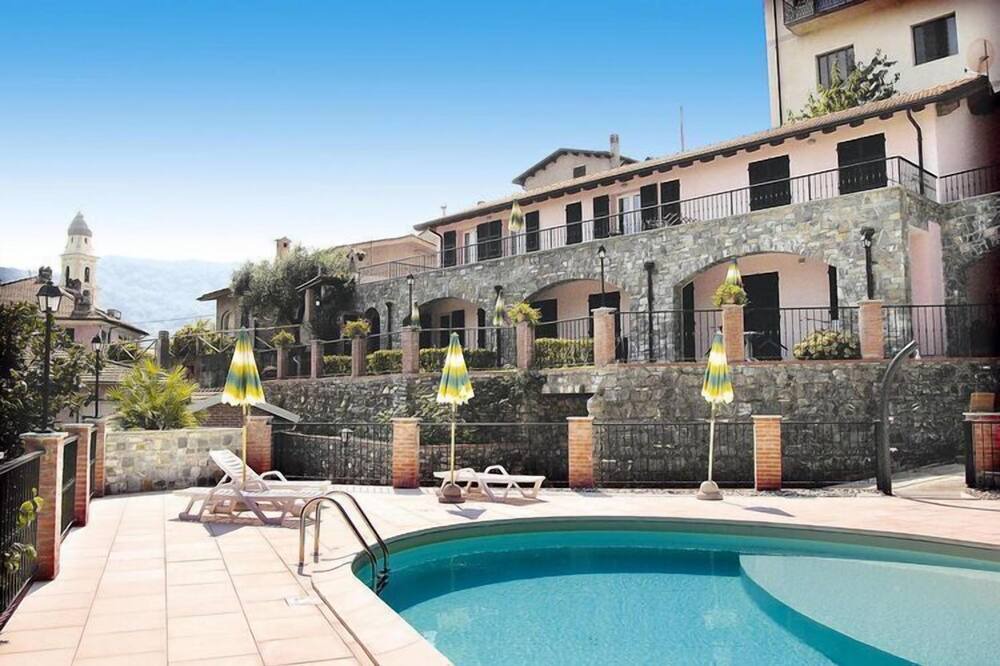 Photo of Outdoor in Casanova Lerrone