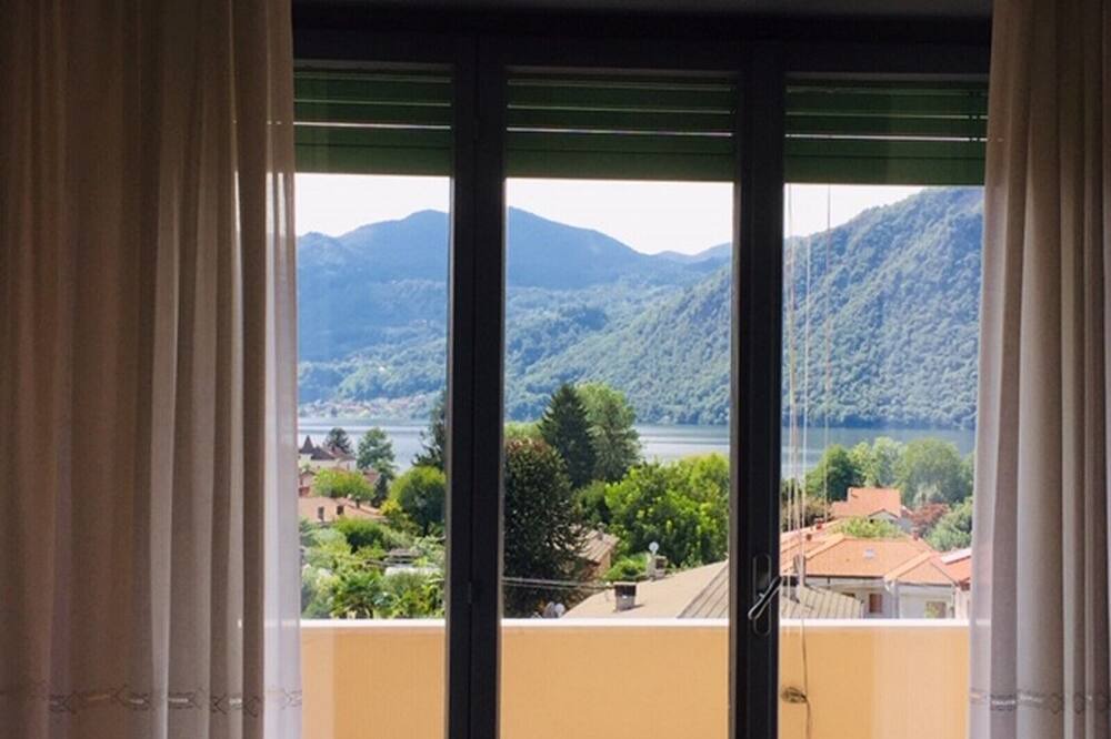 Photo of Bedroom in Pettenasco