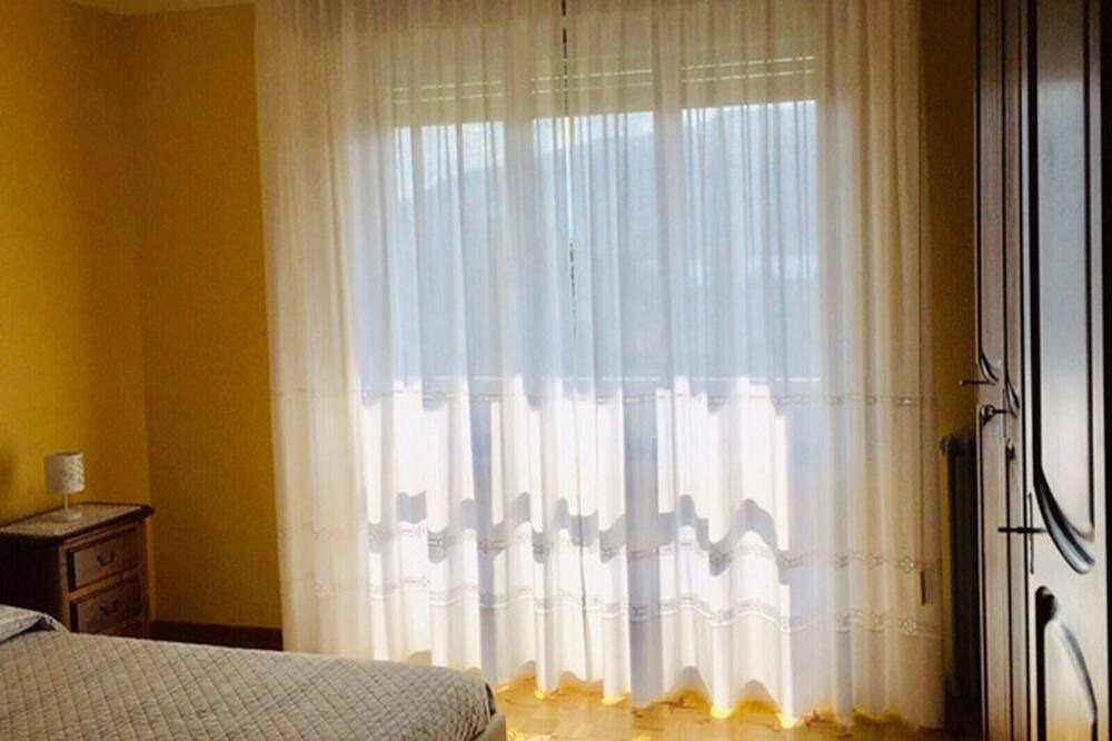 Photo of Bedroom in Pettenasco