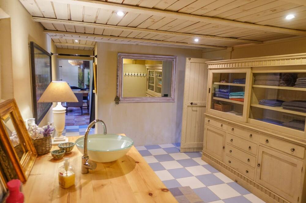 Photo of Bathroom in Macanet de la Selva