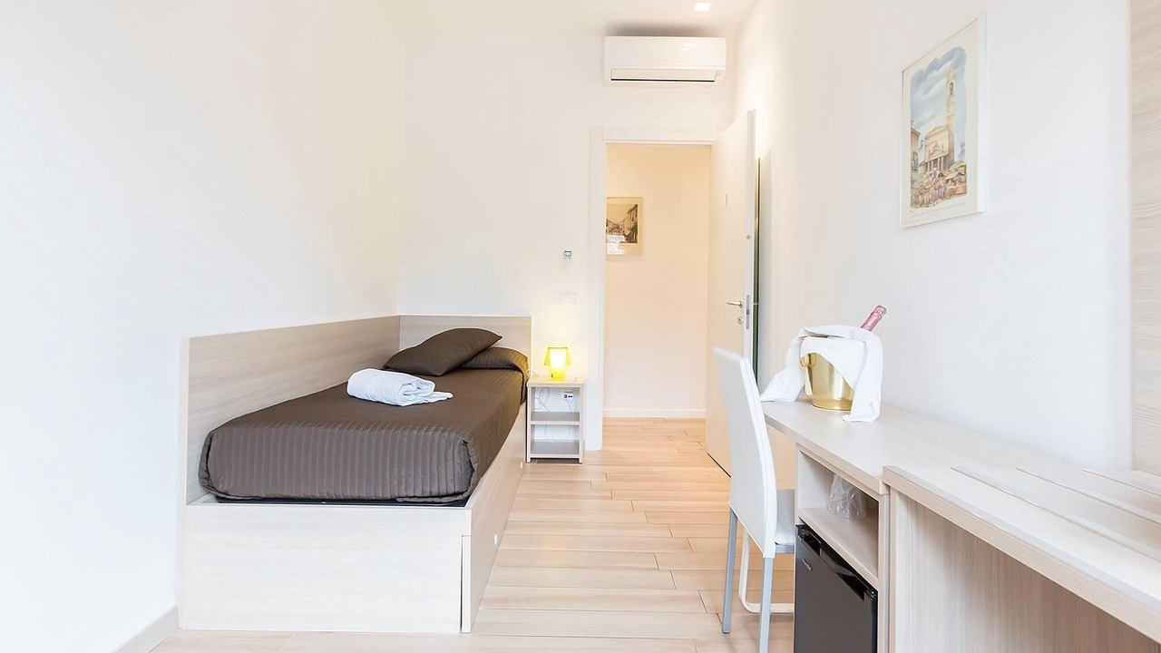 Photo of Bedroom in Rho