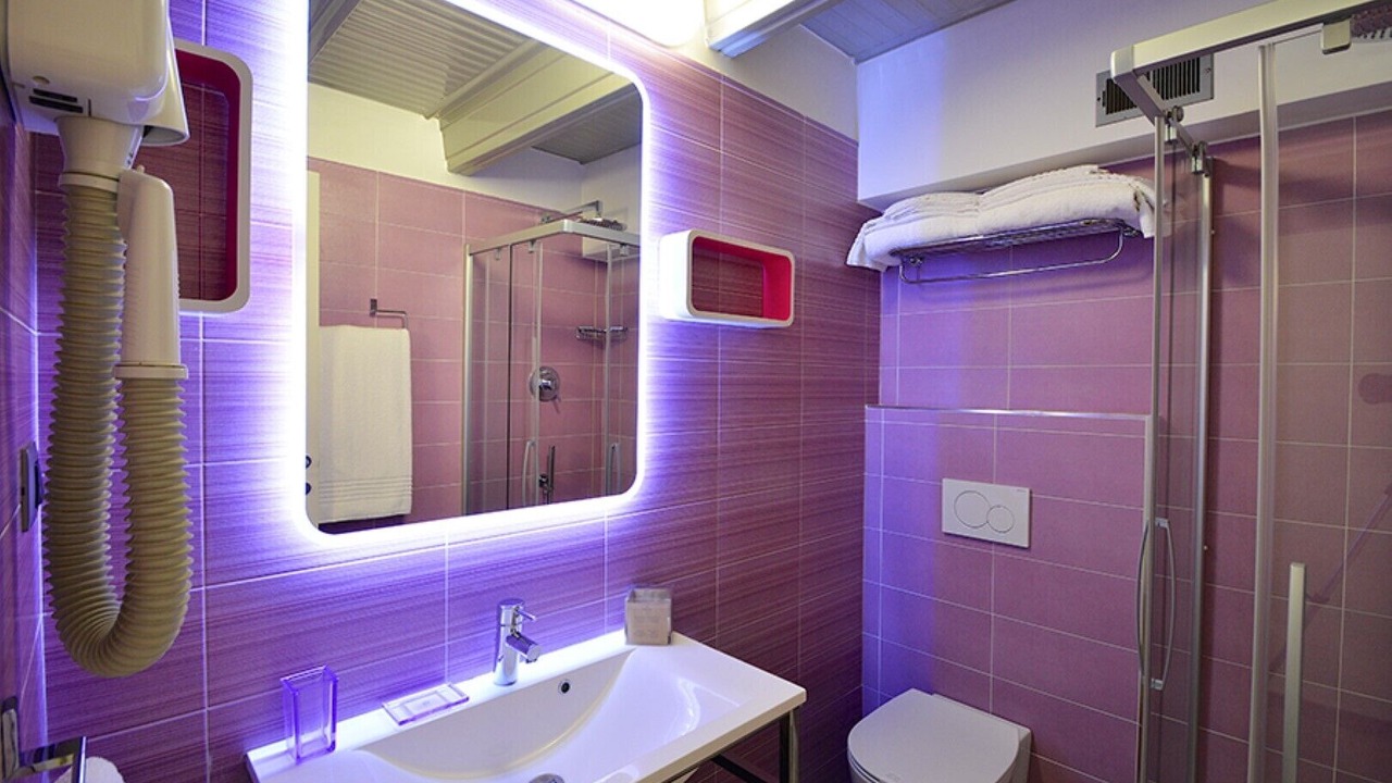 Photo of Bathroom in Cit Turin
