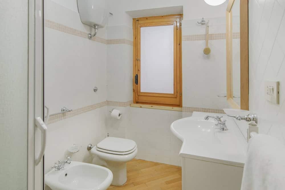 Photo of Bathroom in Rivisondoli