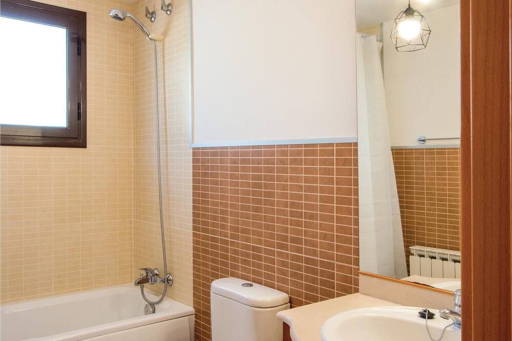 Photo of Bathroom in El Mas Mora