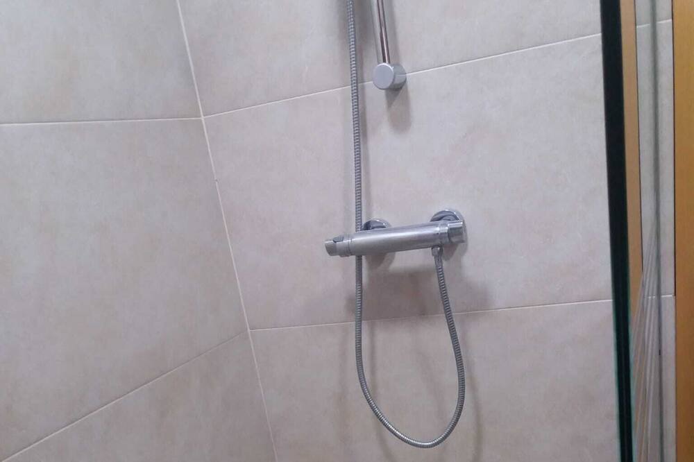 Photo of Bathroom in Oix