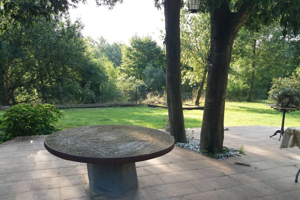 Photo of Outdoor in Oix