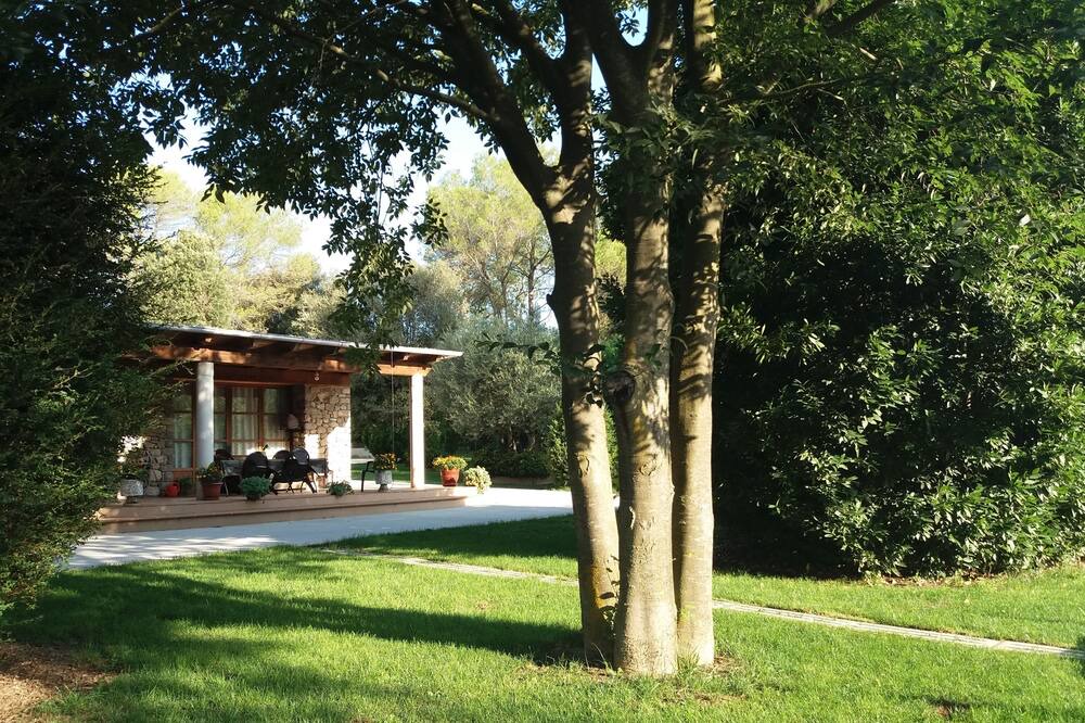 Photo of Outdoor in Oix