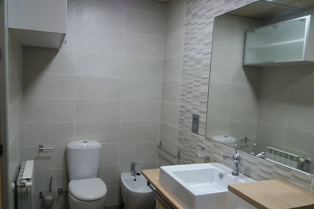 Photo of Bathroom in Oix