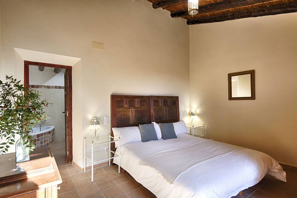 Photo of Bedroom in Llado