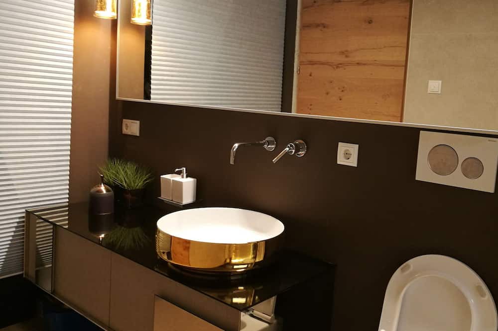 Photo of Bathroom in Gries - Quirein
