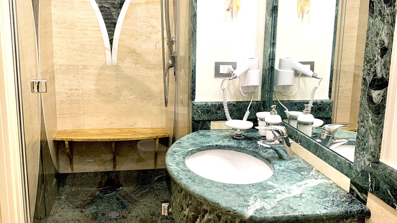 Photo of Bathroom in Tuscolano