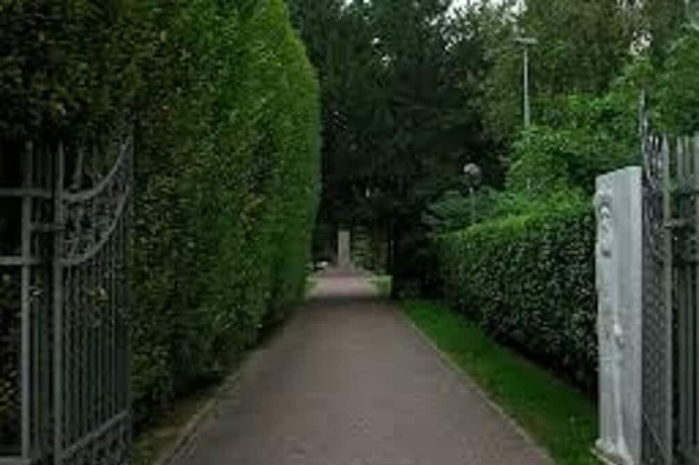 Photo of Outdoor in Mantua