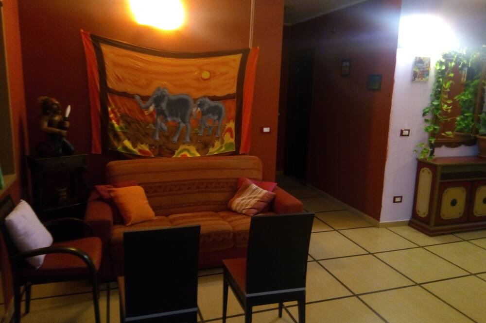 Photo of Livingroom in Marano Marchesato