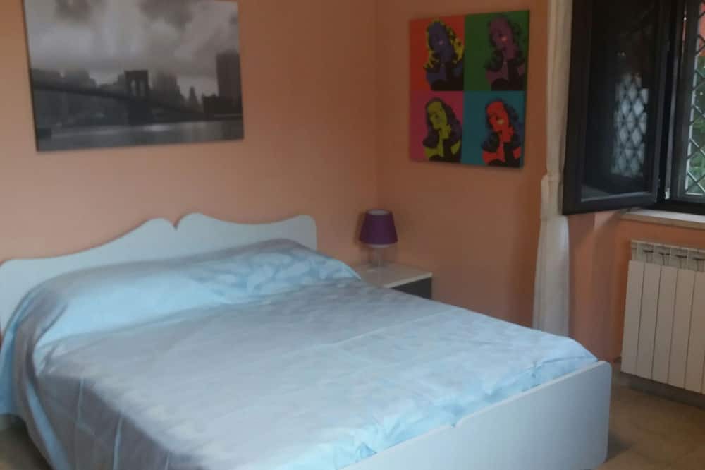 Photo of Bedroom in Marano Marchesato