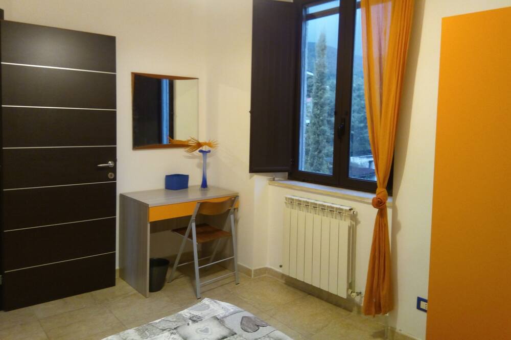 Photo of Bedroom in Marano Marchesato