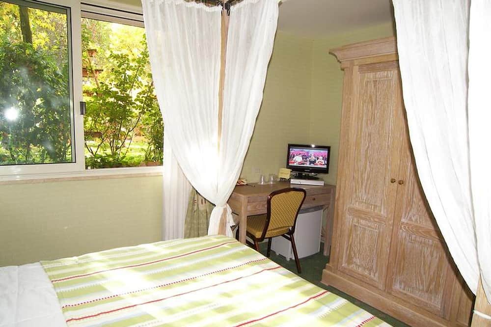 Photo of Bedroom in Belmonte Castello