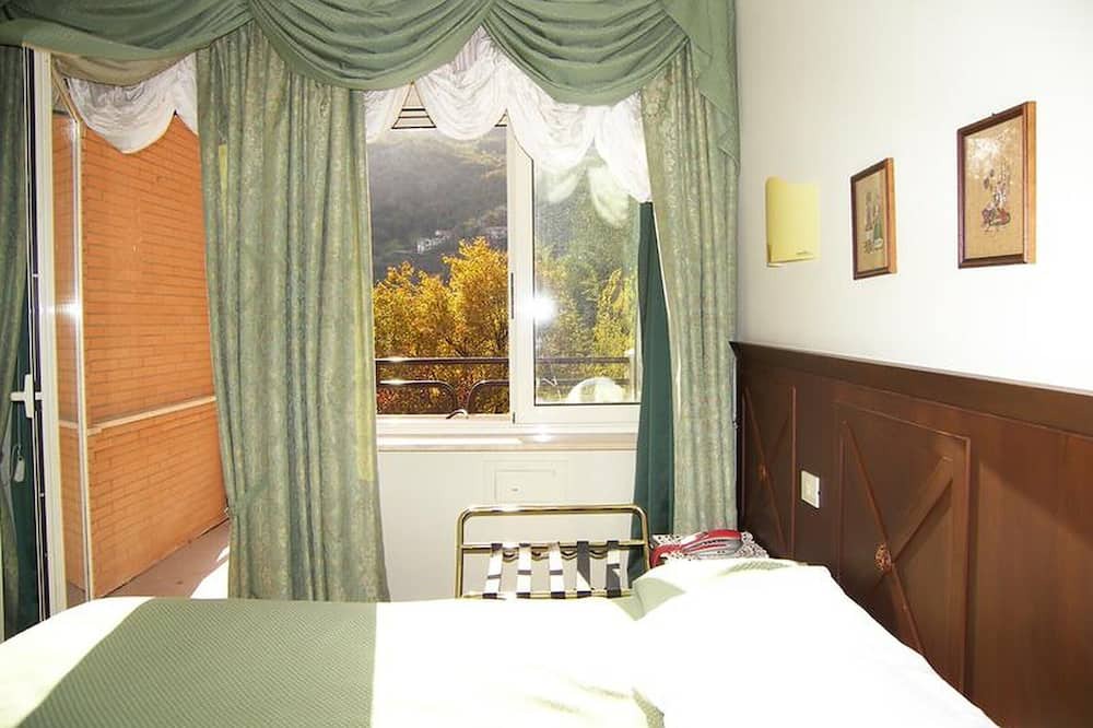 Photo of Bedroom in Belmonte Castello