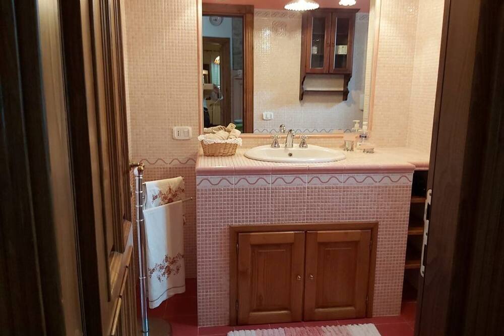 Photo of Bathroom in Agnone