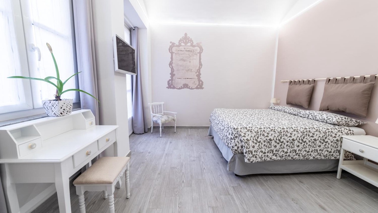 Photo of Bedroom in Historic Centre