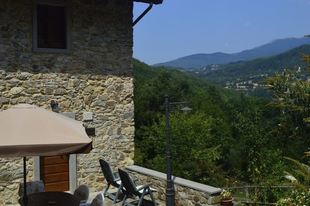 Photo of Patio Balcony in Piazza al Serchio