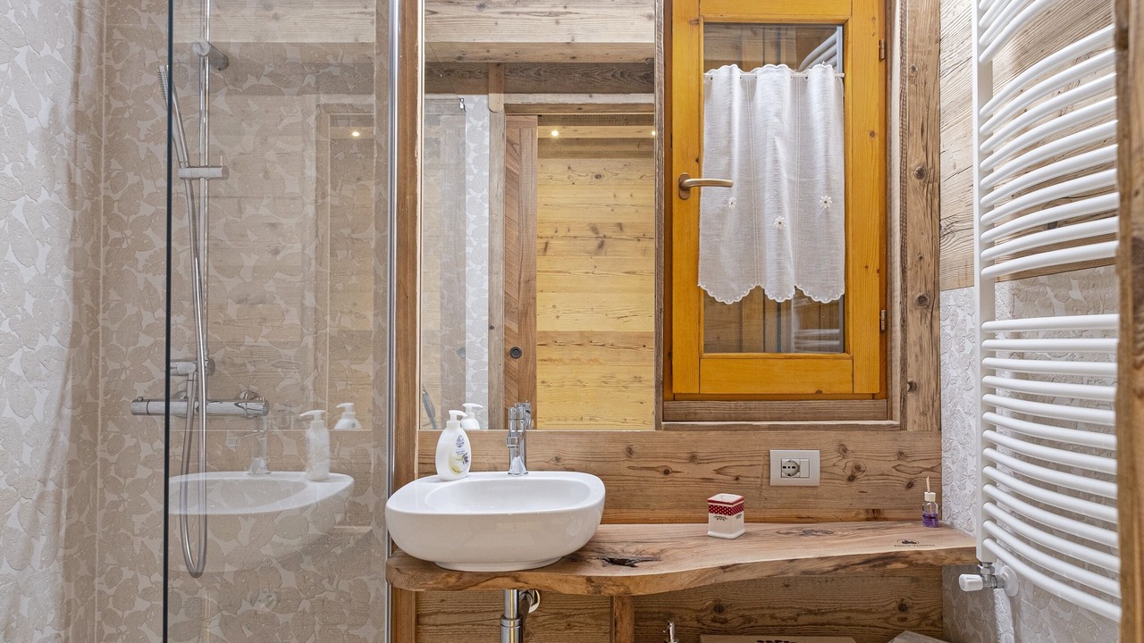 Photo of Bathroom in Ostana