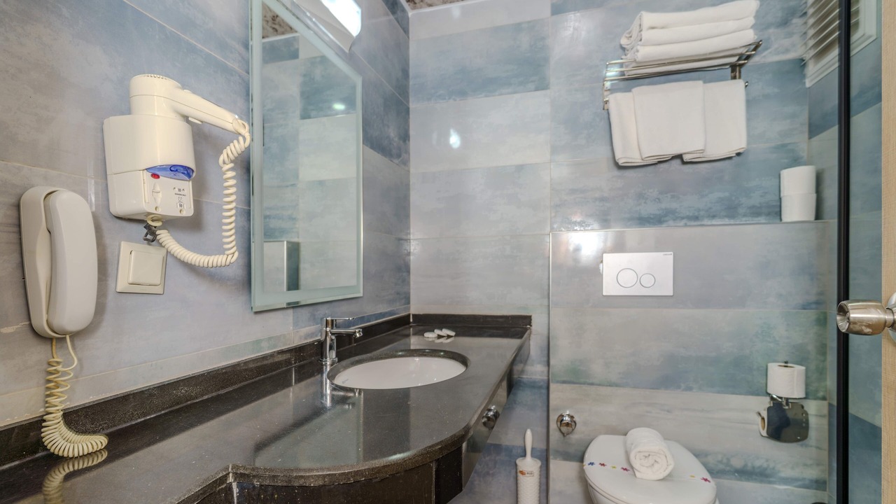 Photo of Bathroom in Tosmur Belediyesi