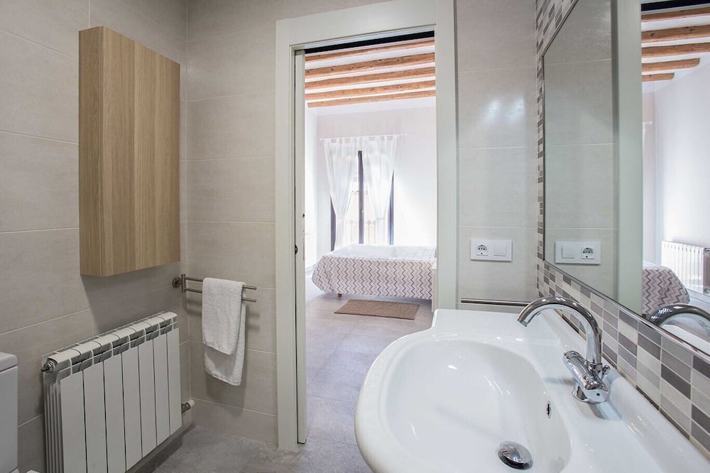 Photo of Bathroom in Ripoll