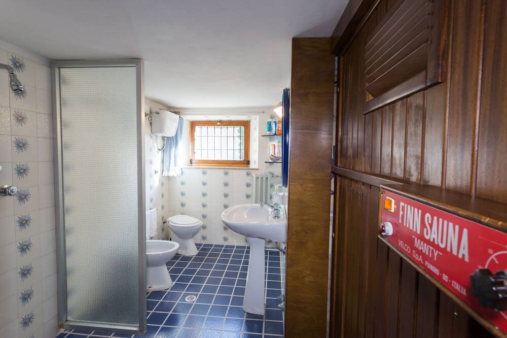 Photo of Bathroom in Campofilone