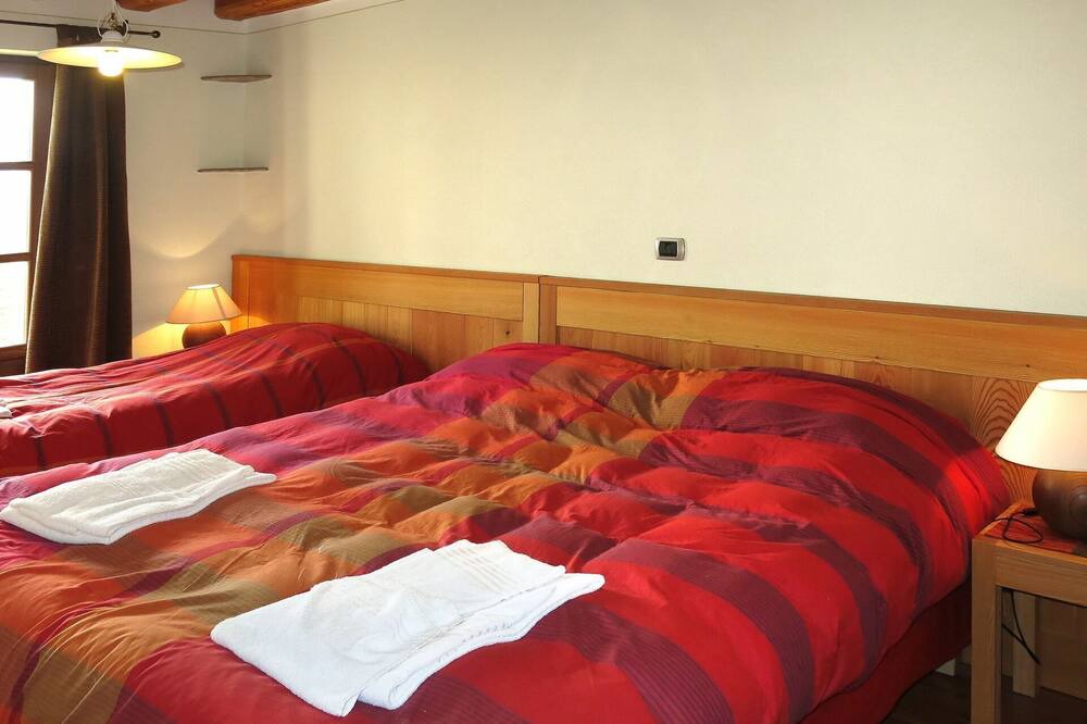 Photo of Bedroom in Sampeyre