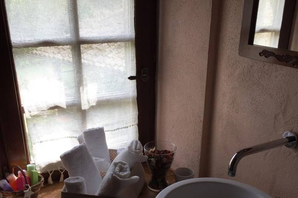 Photo of Bathroom in Porano