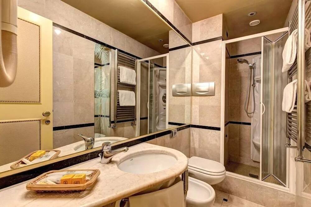 Photo of Bathroom in Piotello