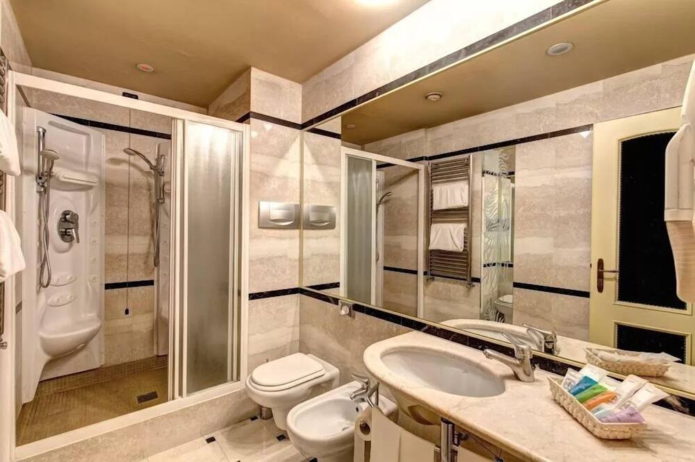 Photo of Bathroom in Piotello