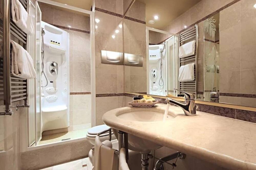 Photo of Bathroom in Piotello