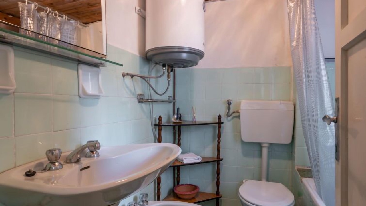 Photo of Bathroom in Molini